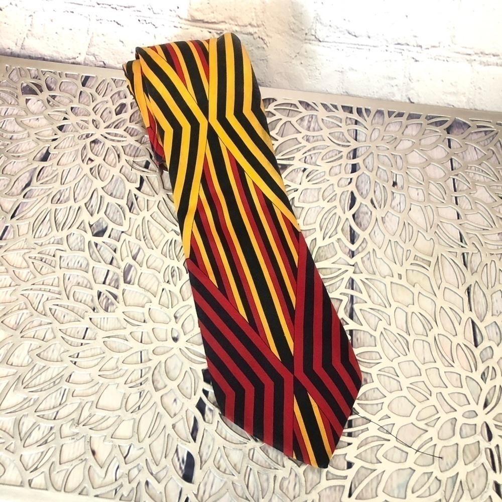 Gold Black Red Angle Design Men’s Silk Tie